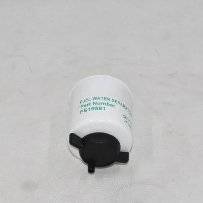 Substituição do filtro separador de água/combustível FS19581