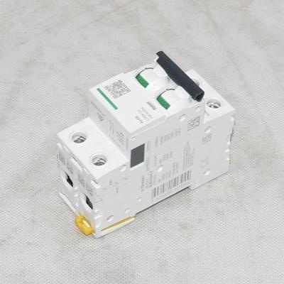 Disjuntor miniatura A9F44204 IC60N C 4A 25KA