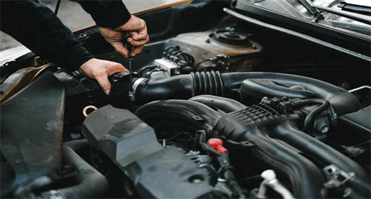 Qual é a diferença entre filtro de combustível e filtro de óleo?